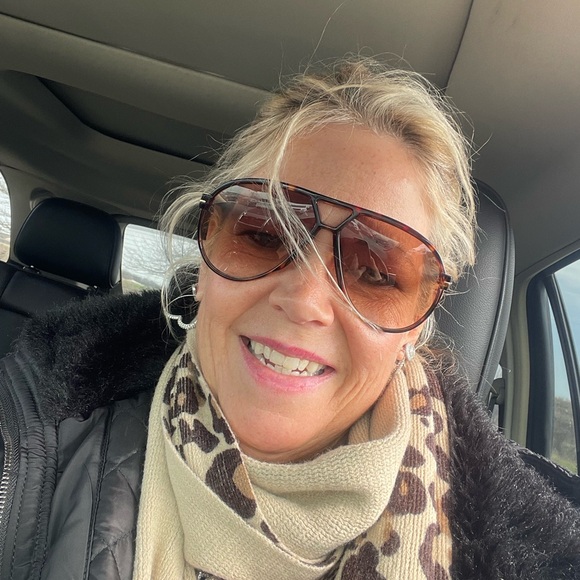 Meet your Posher, Niquette - Picture 10 of 12